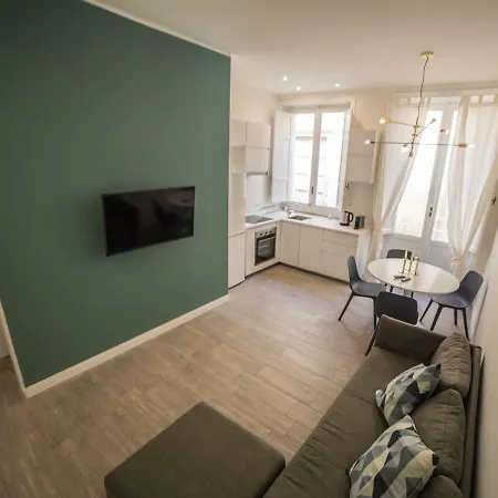 Apartman House - 1 Min Dal Mare-vicinissimo Ad Ortigia E Al Teatro-parcheggio Fuori Ztl In Strada Gratuito Szirakúza