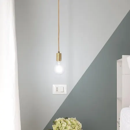 House - 1 Min Dal Mare-vicinissimo Ad Ortigia E Al Teatro-parcheggio Fuori Ztl In Strada Gratuito Apartment Syracuse