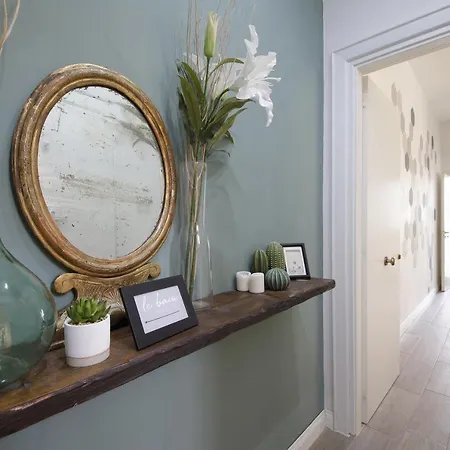 House - 1 Min Dal Mare-vicinissimo Ad Ortigia E Al Teatro-parcheggio Fuori Ztl In Strada Gratuito *